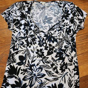 Bechamel Black/White/Blue Floral Large Blouse